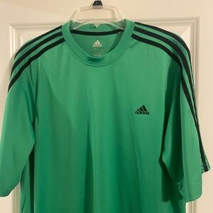 adidas Men’s Green Short-Sleeve Athletic Tee with Black Stripes